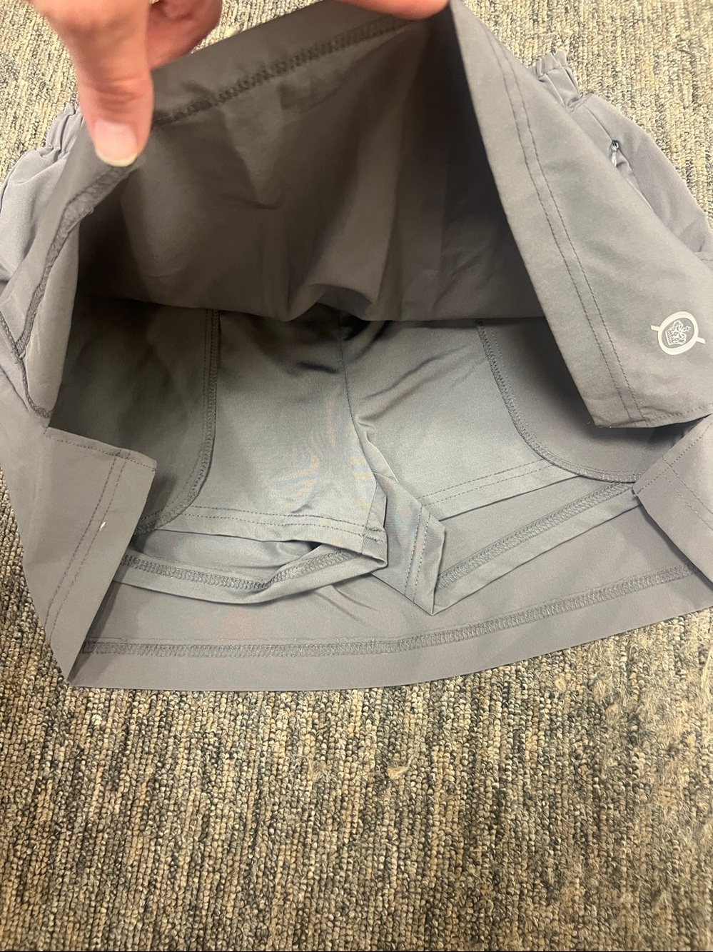BORN Outdoor belted athletic skort size M - Picture 3 of 5